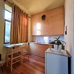 Appartement Ex-block District Charming With Treeish Sorrounding View! Tirana