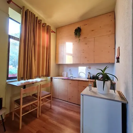 Apartmán Ex-block District Charming With Treeish Sorrounding View! Tirana