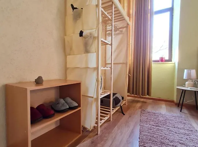 Ex-block District Charming With Treeish Sorrounding View! * Tirana